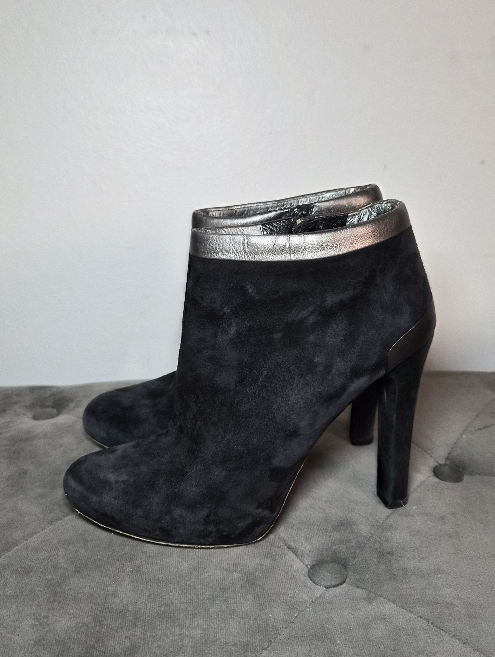 Vintage Fendi Black Suede High-Heel Ankle Boots with Metallic Trim 39 - Picture 3 of 16